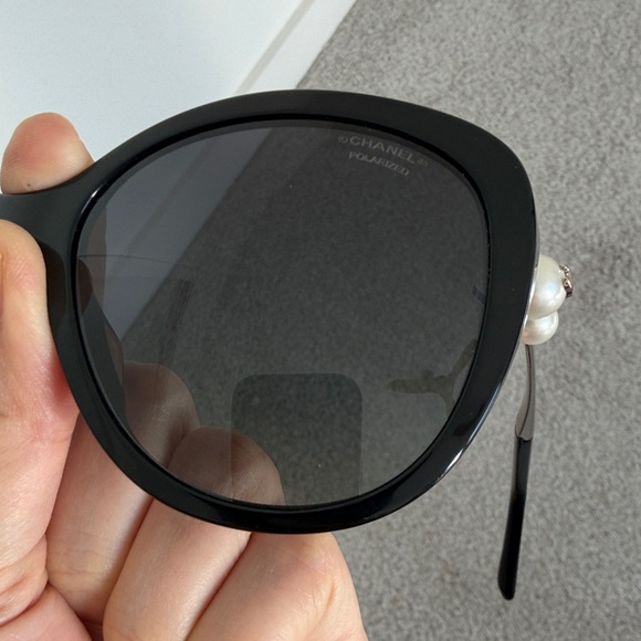Chanel Pearl Logo Butterfly Sunglasses Black - Picture 8 of 15